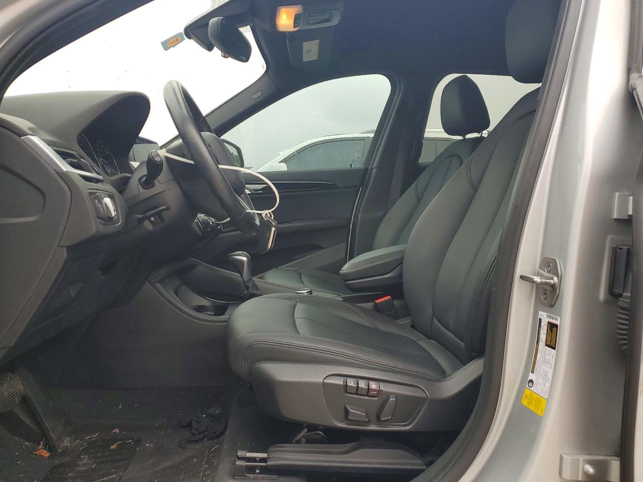 2019 BMW X1 VIN WBXHU7C50K3H44258 photo 7