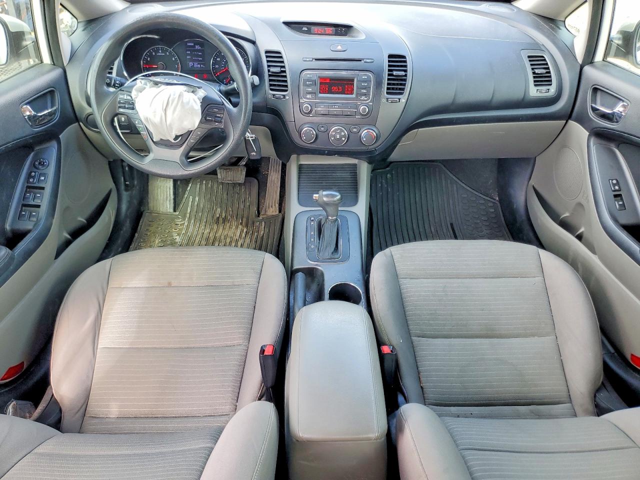 2014 Kia Forte VIN KNAFX4A65E5059861 photo 8