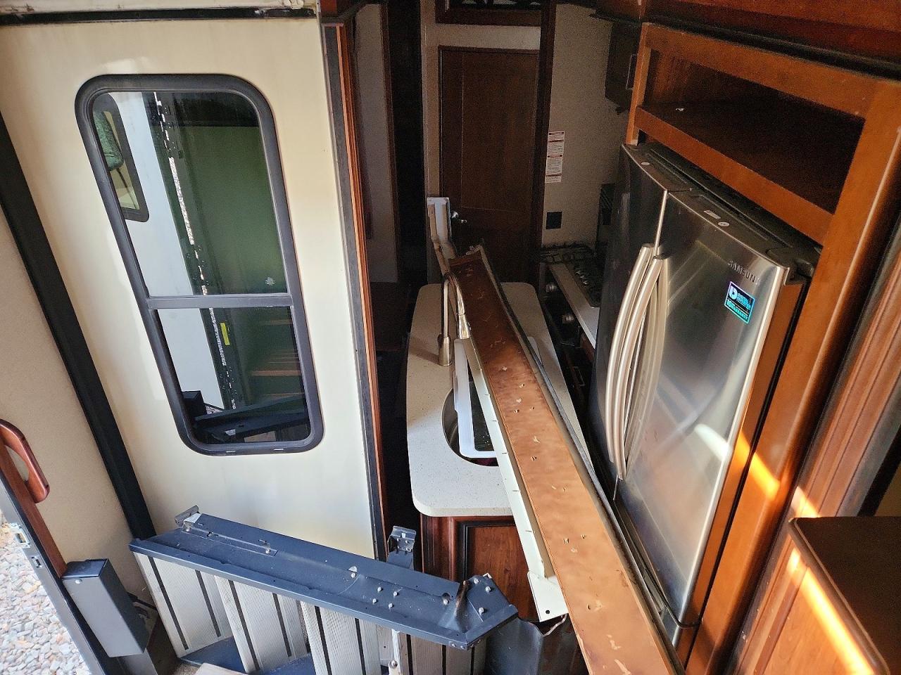 2019 KEYSTONE Alpine 370 VIN 4YDF3702XKE780362 photo 6