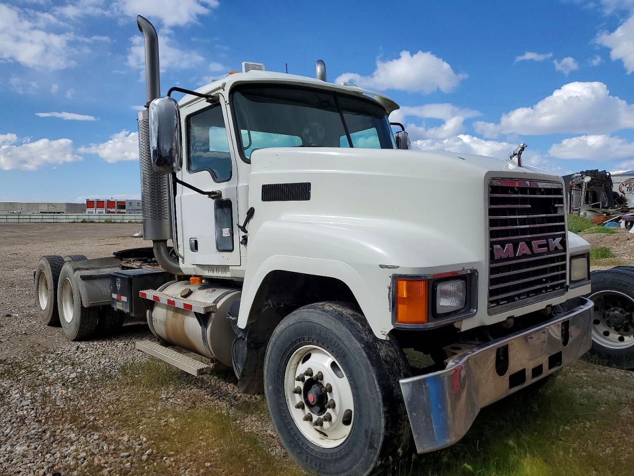 2004 MACK All other VIN 1M1AA18Y04N156498 photo 1