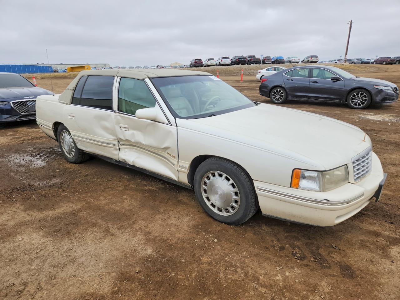 1997 Cadillac Deville VIN 1G6KD52YXVU218172 photo 4