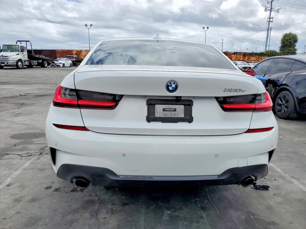 2022 BMW 3 series VIN 3MW5P7J02N8C52903 photo 6