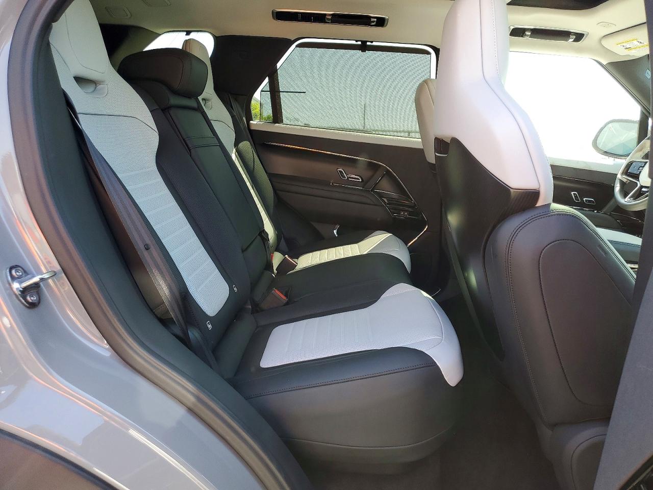 2025 LAND Rangerover VIN SAL1Z9F90SA444358 photo 10