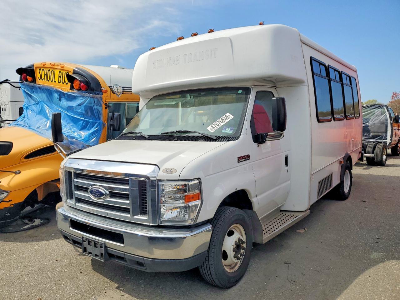 2018 Ford Econoline VIN 1FDFE4FS9JDC36258 photo 2