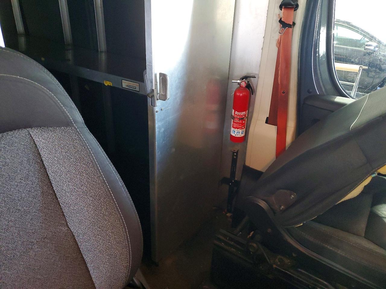 2020 Ram Promaster VIN 3C6URVJGXLE129480 photo 11