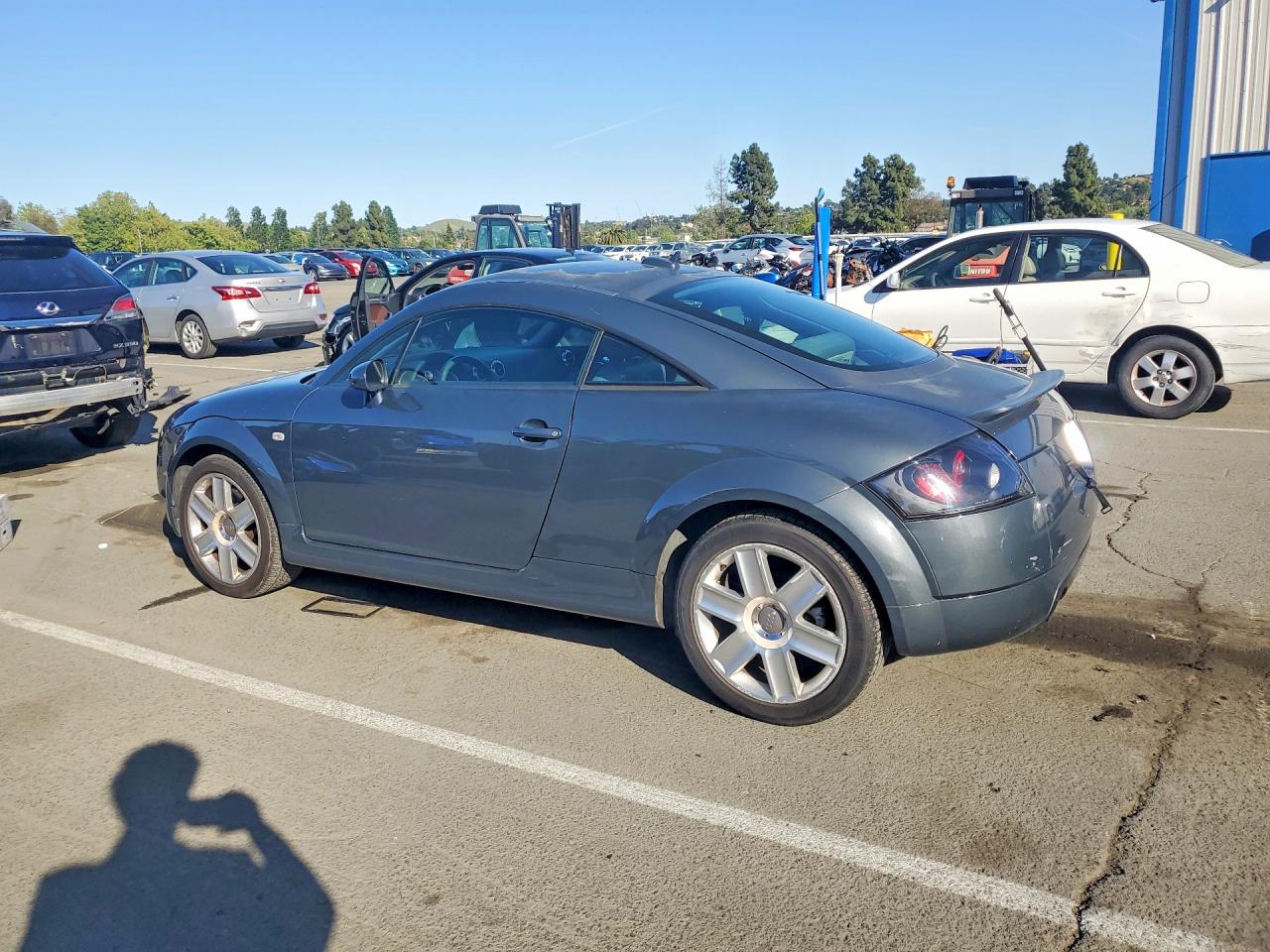 2005 Audi Tt VIN TRUSC28N151011477 photo 2