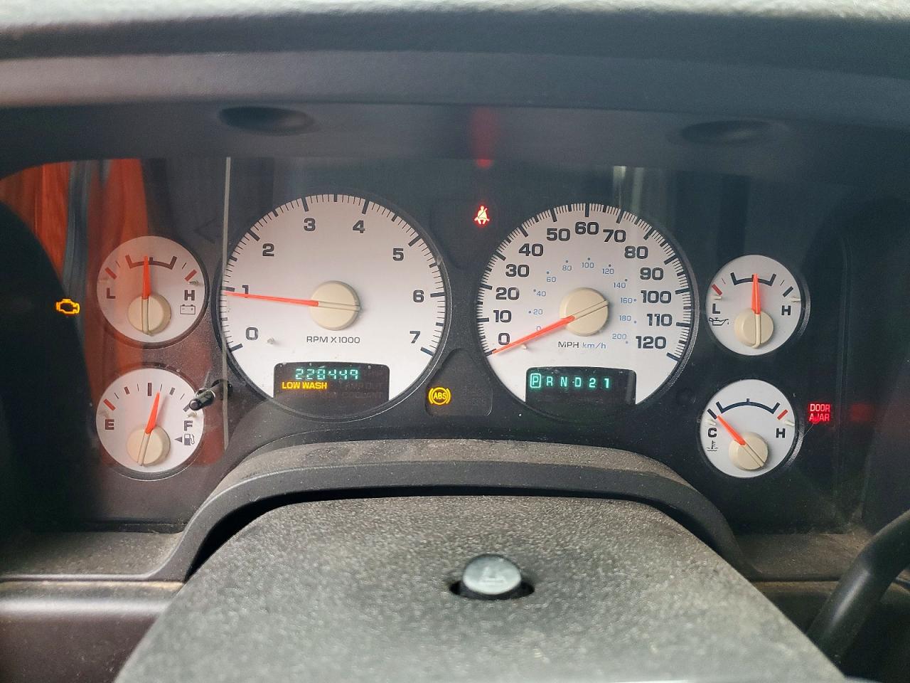 2002 Dodge Ram 1500 VIN 1D7HA18N12S629463 photo 9