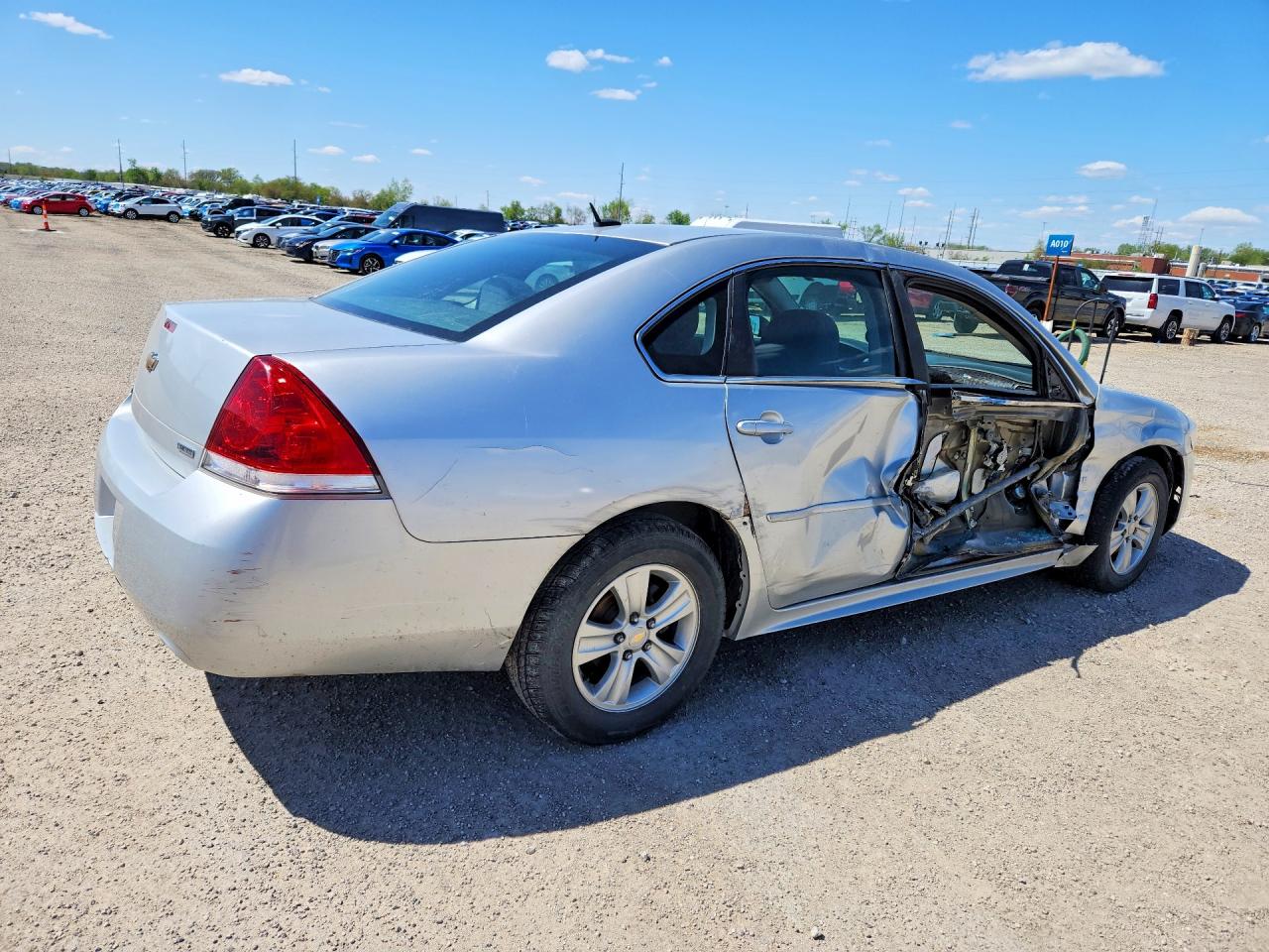 2015 Chevrolet Impala VIN 2G1WA5E3XF1128761 photo 3
