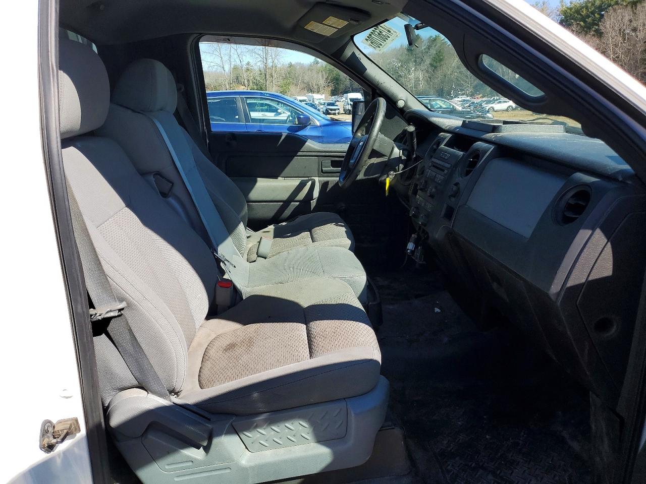 2012 Ford F150 VIN 1FTMF1CM1CKE38748 photo 10