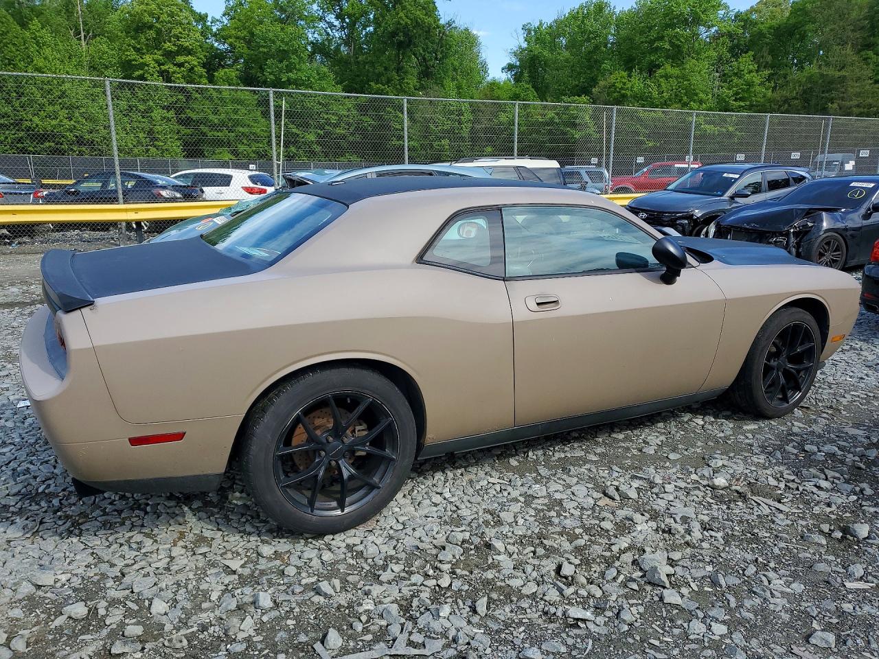 2010 Dodge Challenger VIN 2B3CJ4DV5AH270217 photo 3
