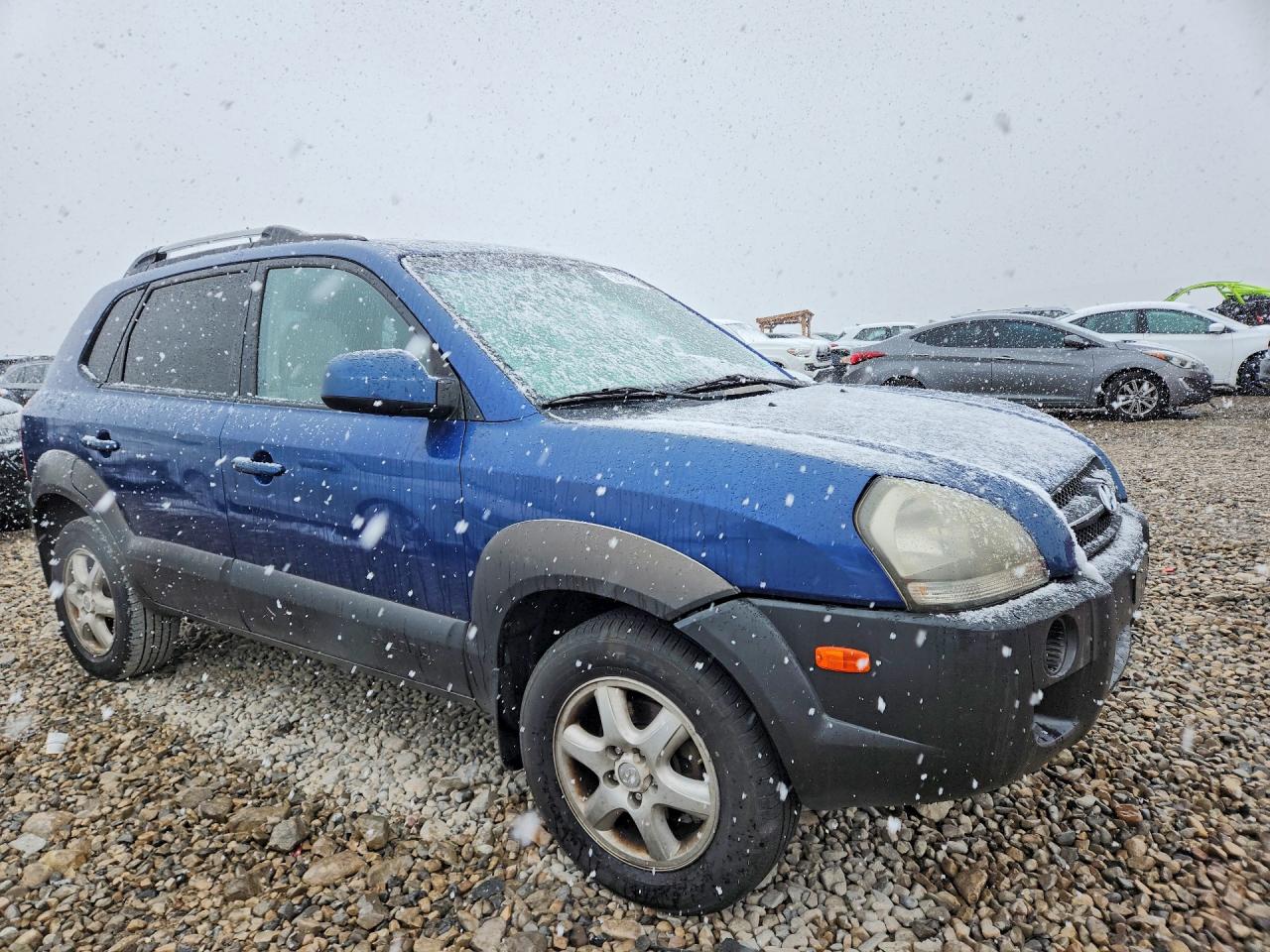 2005 Hyundai Tucson VIN KM8JN72D55U160904 photo 4