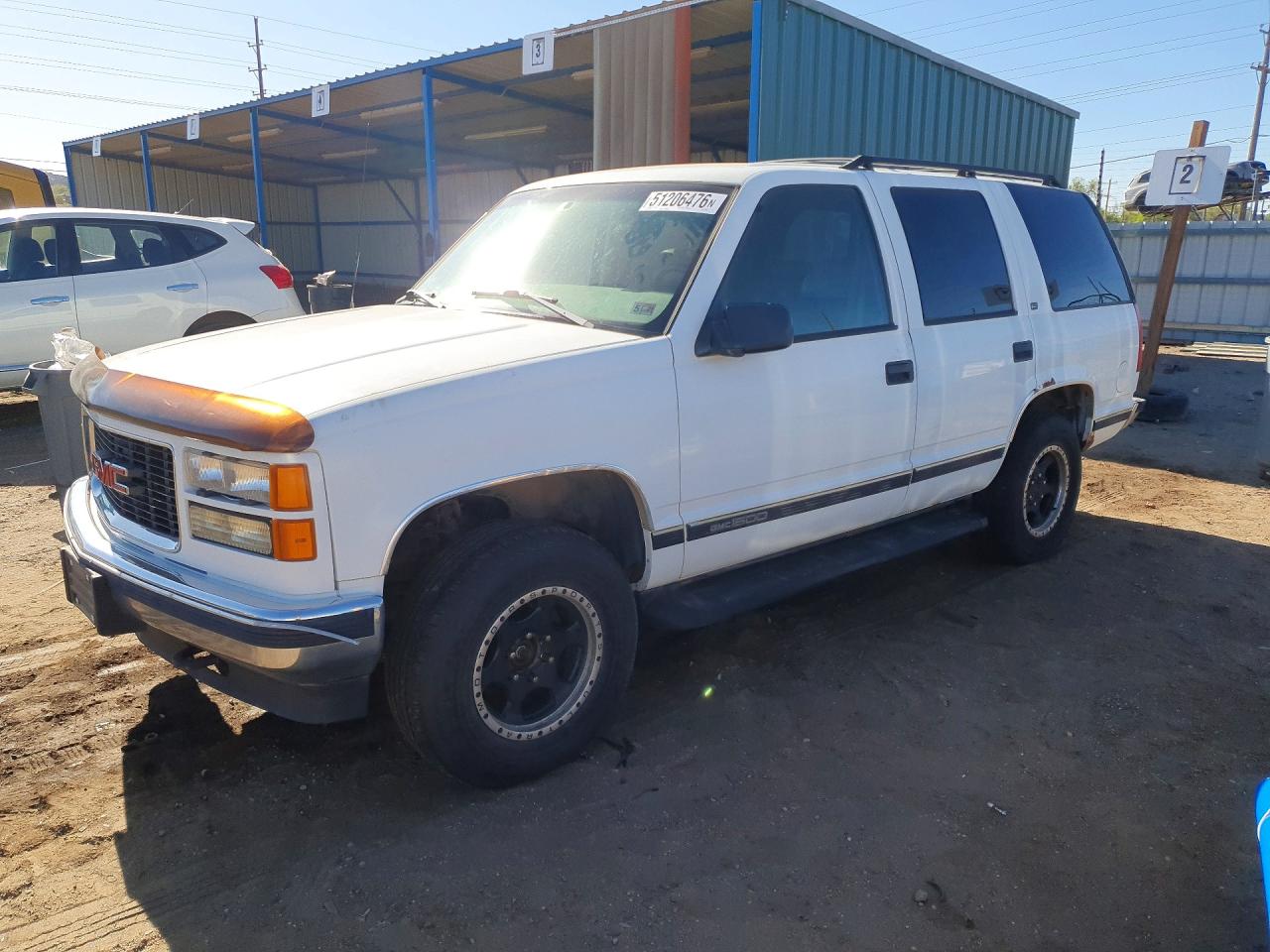 1998 GMC Yukon VIN 1GKEK13RXWJ721854 photo 1
