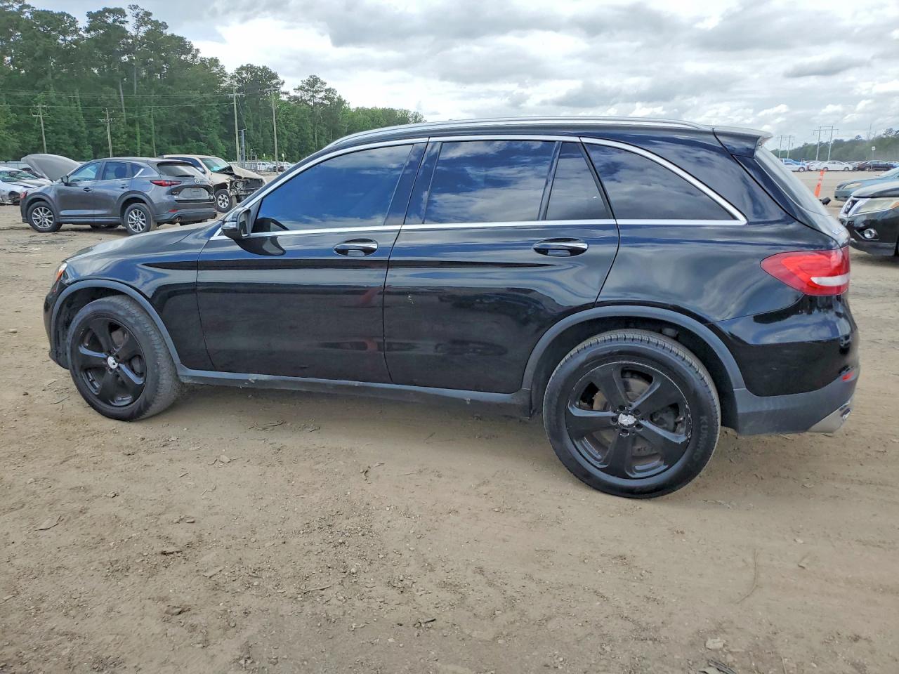 2016 Mercedes-Benz Glc class VIN WDC0G4JB0GF060395 photo 2