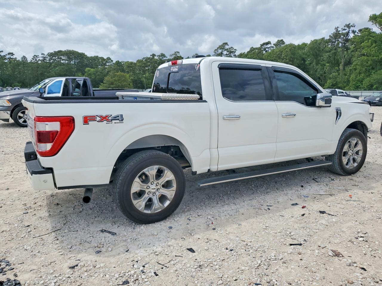 2021 Ford F150 VIN 1FTFW1E89MFA32686 photo 3