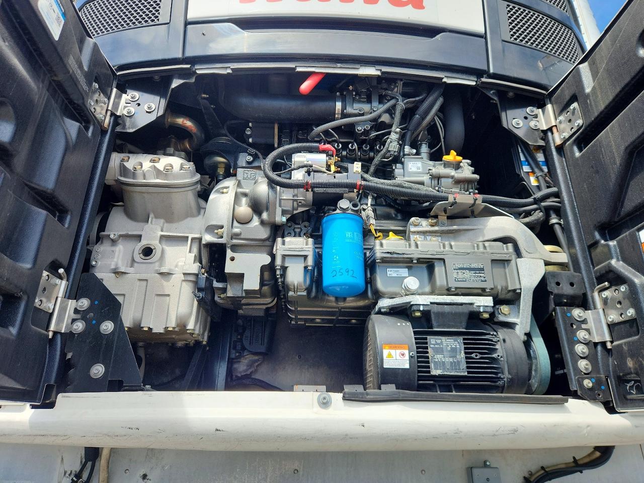 2016 UTILITY All models VIN 1UYVS2534GM544505 photo 7