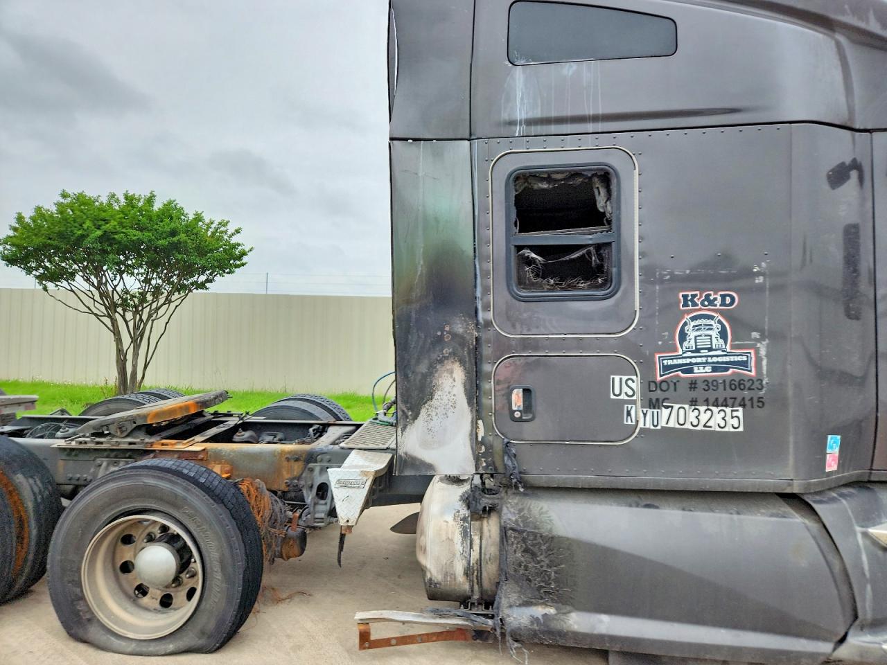 2019 KENWORTH All other VIN 1XKYD49X3KJ256570 photo 9