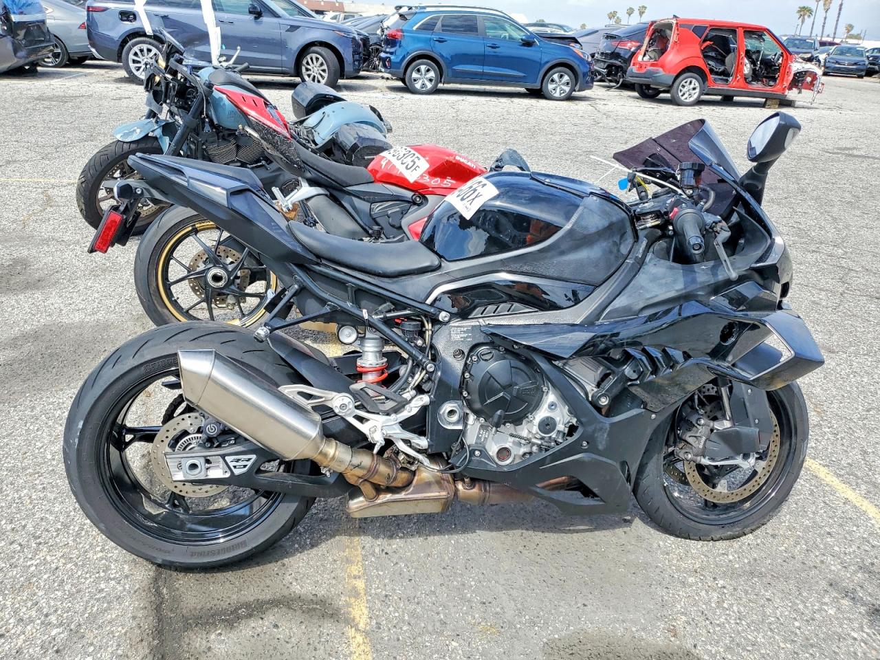 2025 BMW S VIN WB10P230XS6L18840 photo 1