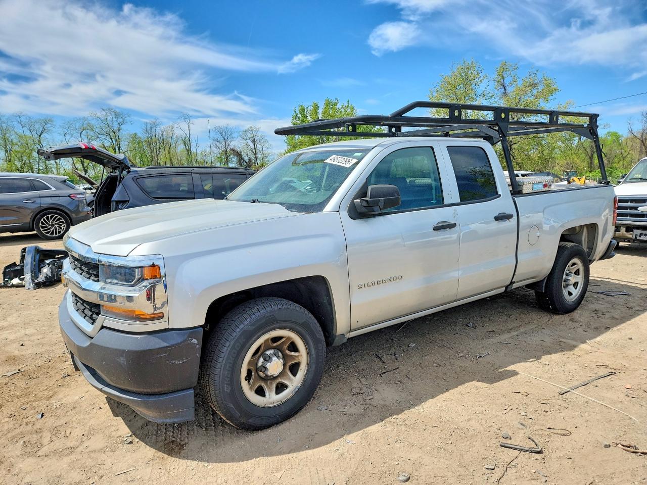 2018 Chevrolet All models VIN 1GCRCNEH6JZ280594 photo 1
