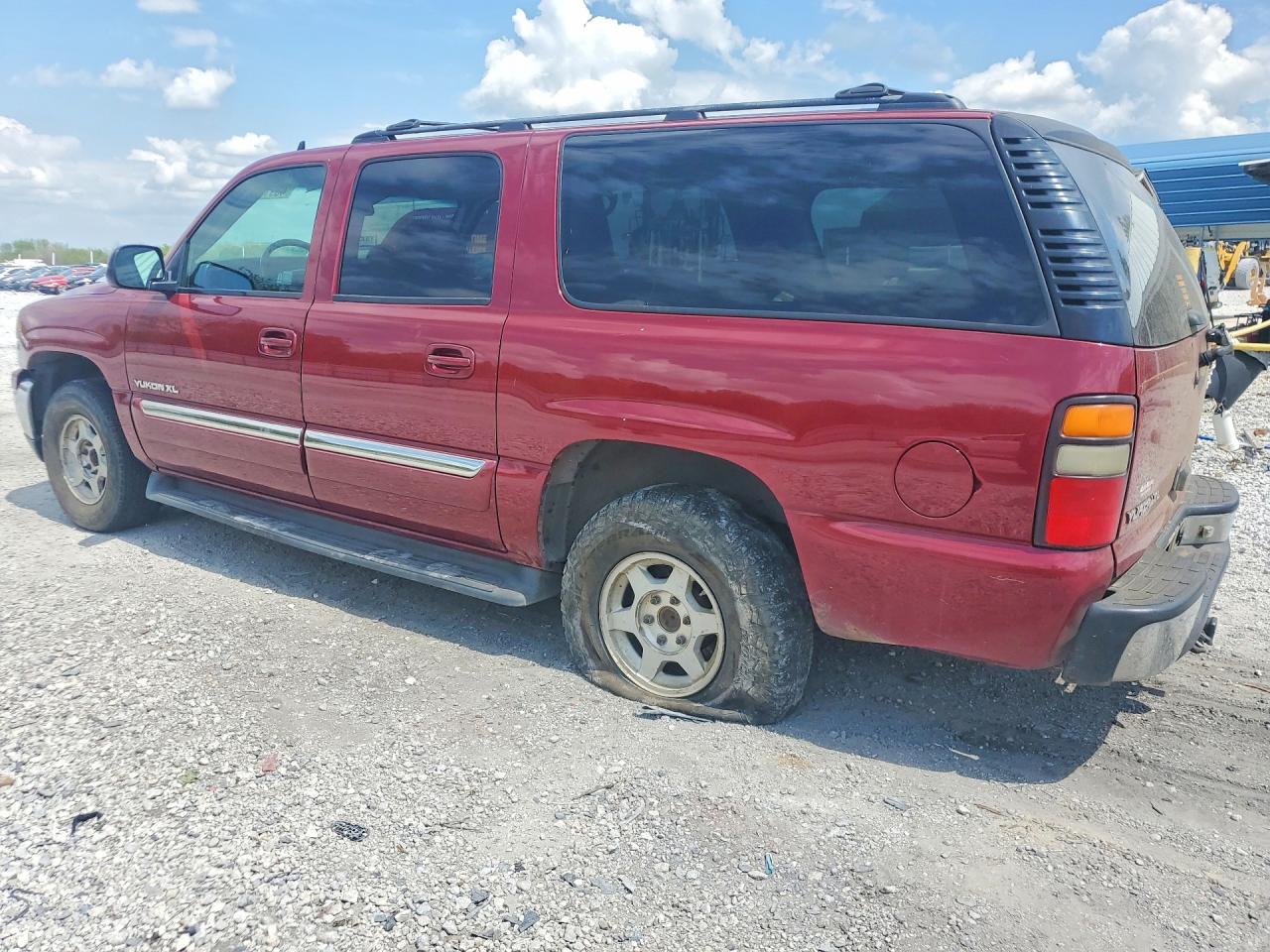 2006 GMC Yukon VIN 3GKFK16Z36G229555 photo 2