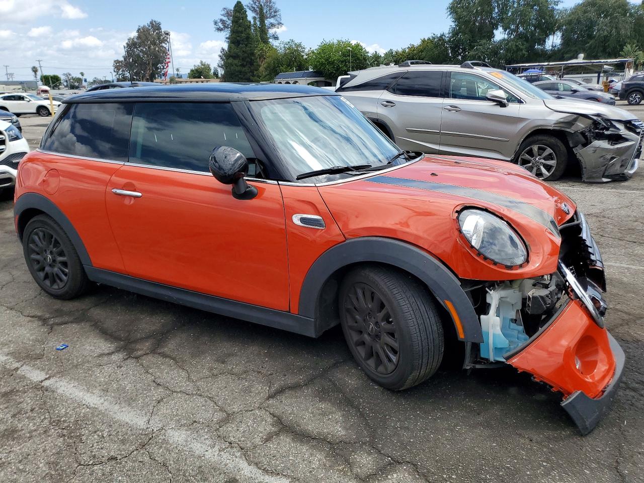 2019 MINI Cooper VIN WMWXP5C5XK2H31248 photo 4