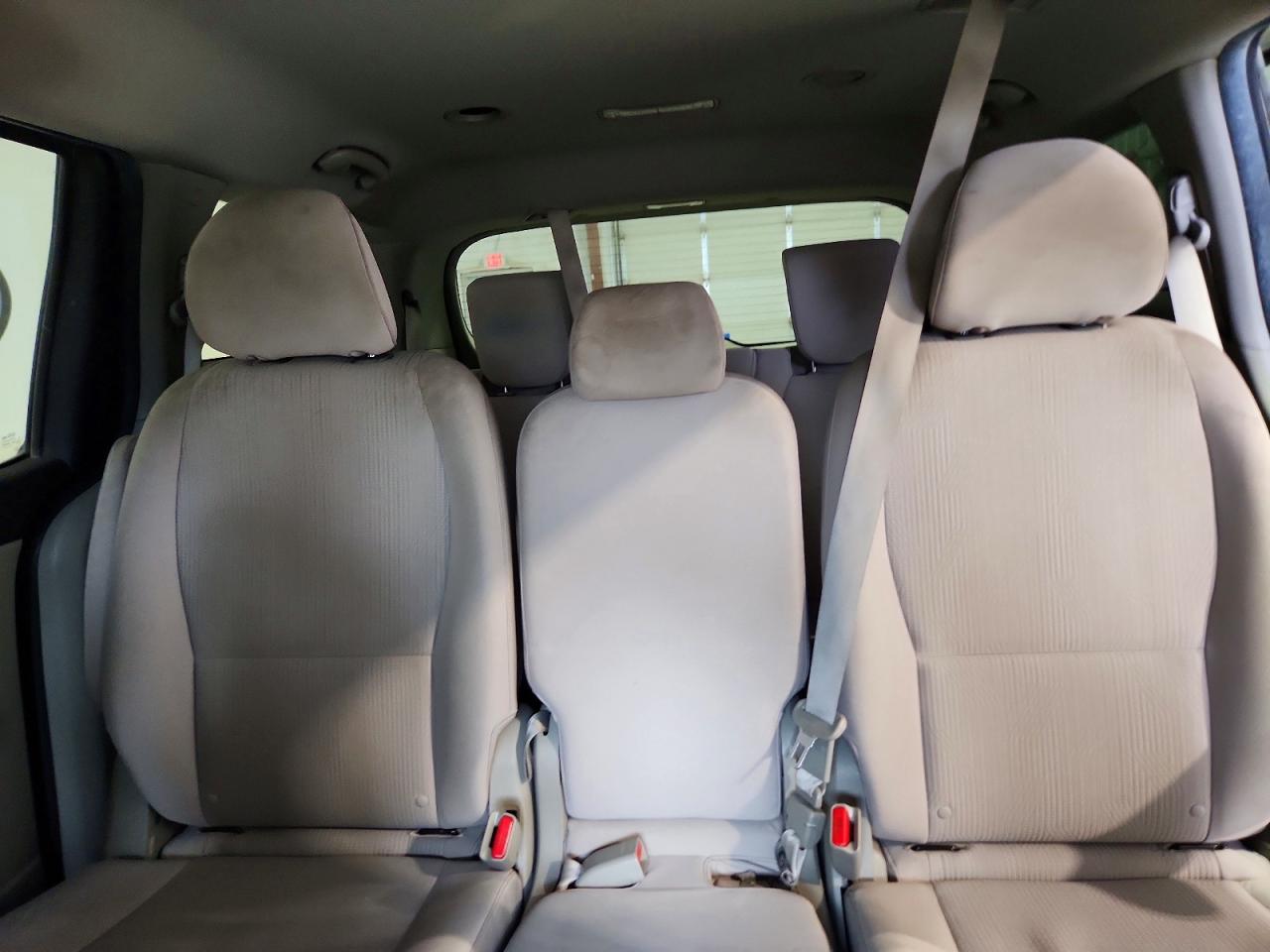 2019 Kia SEDONA VIN KNDMB5C11K6548599 photo 10