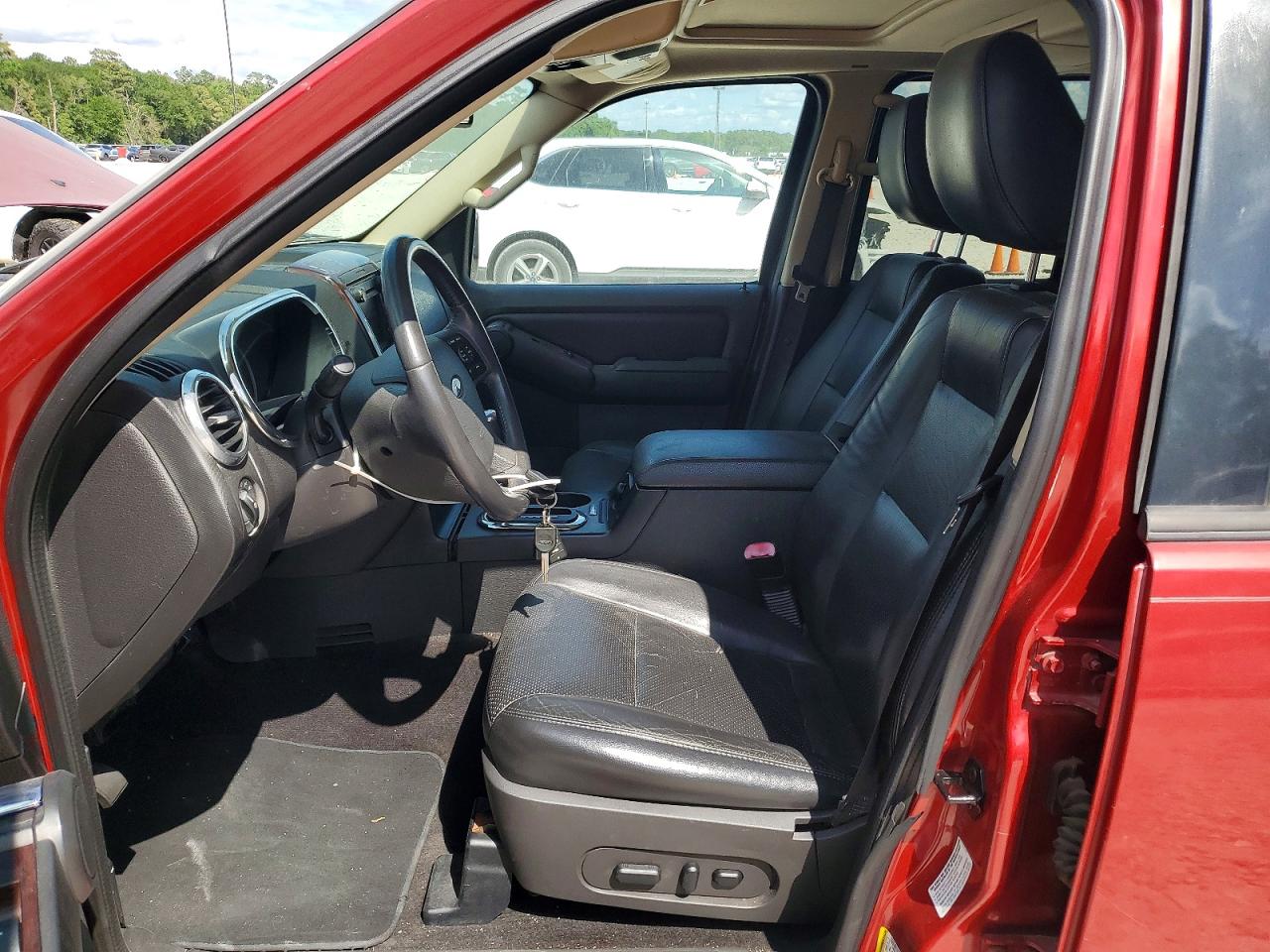 2010 Ford Explorer VIN 1FMEU6FE3AUB03192 photo 7