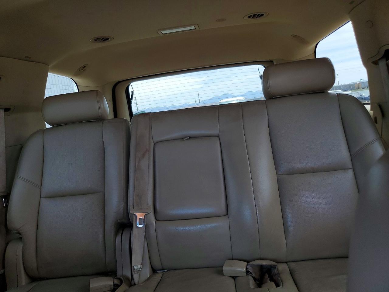 2009 Cadillac Escalade VIN 1GYFK43549R118381 photo 10