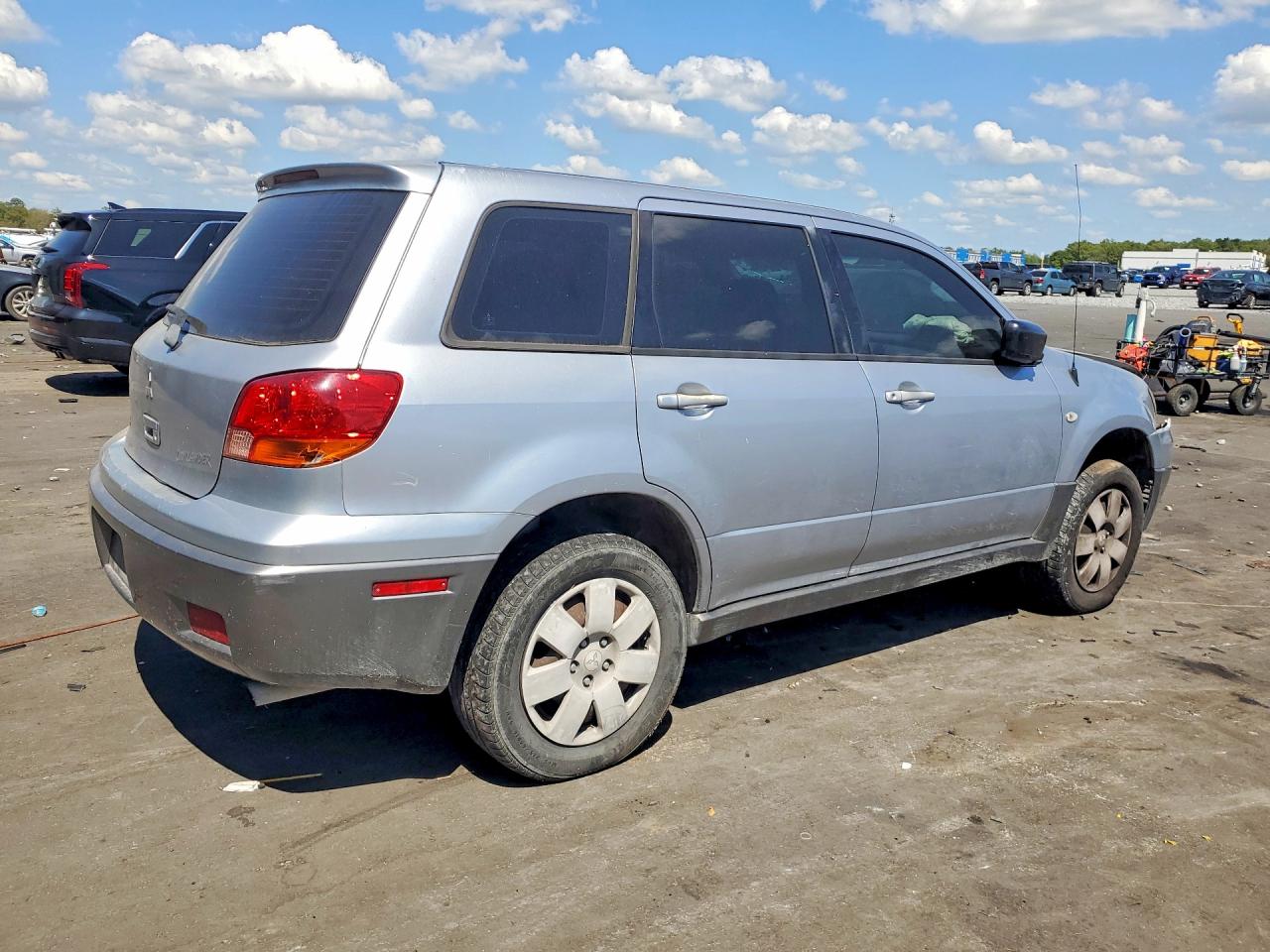2004 MITSUBISHI Outlander VIN JA4LX31F24U028548 photo 3