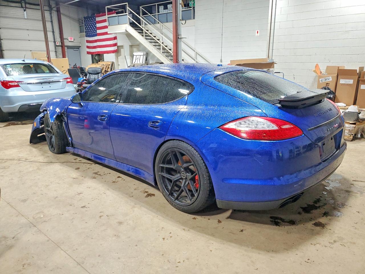 2011 Porsche Panamera VIN WP0AC2A76BL090887 photo 2