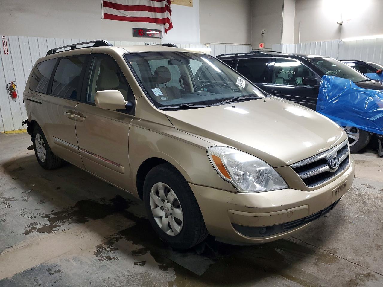 2008 Hyundai Entourage VIN KNDMC233086050092 photo 4