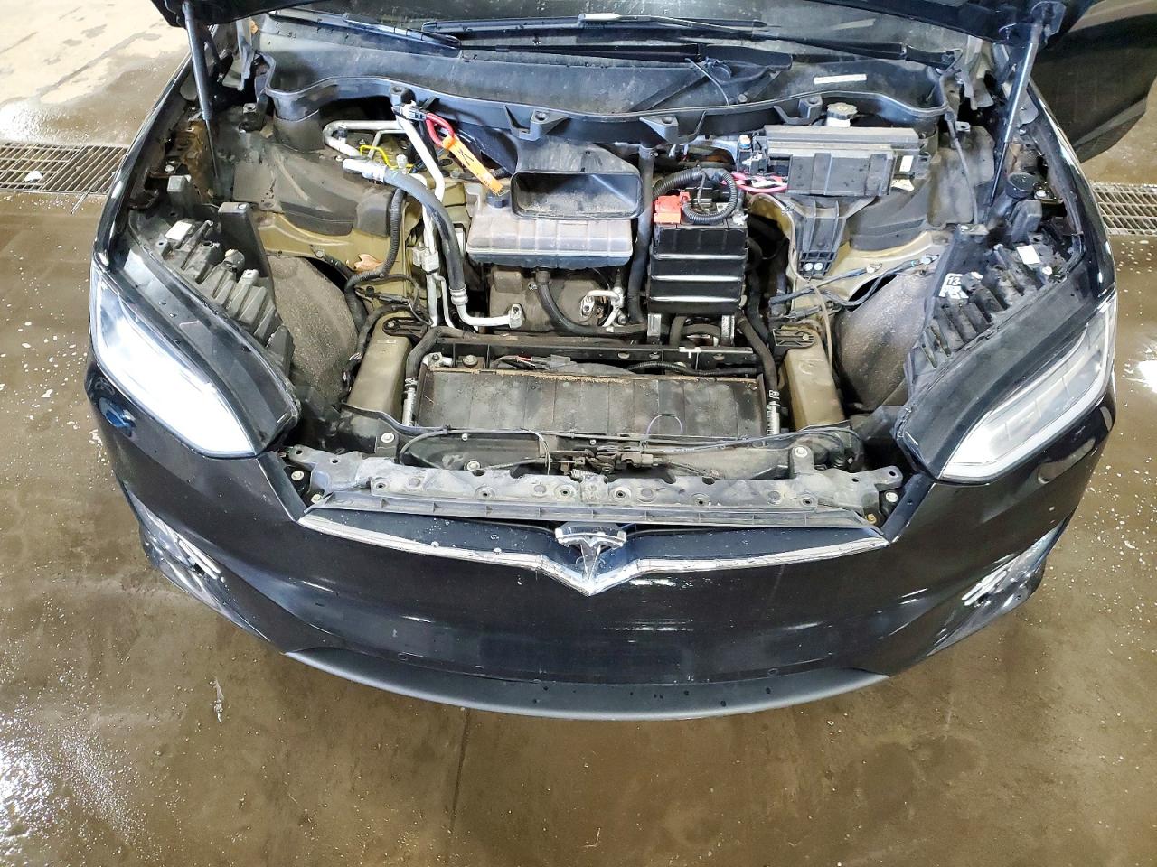2018 Tesla Model x VIN 5YJXCDE25JF110956 photo 12