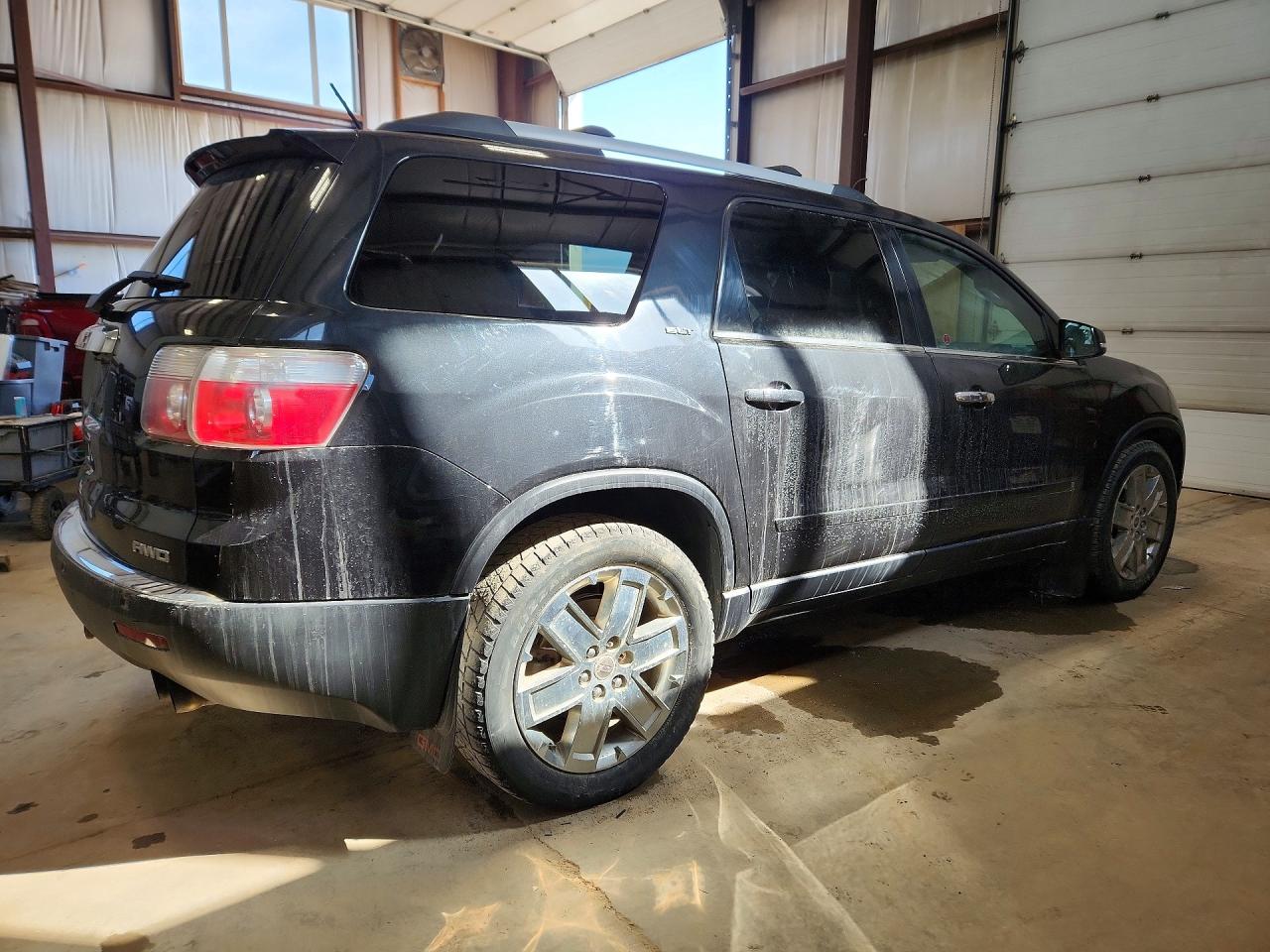 2010 GMC Acadia VIN 1GKLVNED8AJ156388 photo 3
