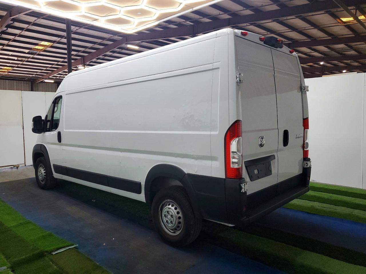 2025 RAM Promaster VIN 3C6MRVHG6SE545496 photo 2