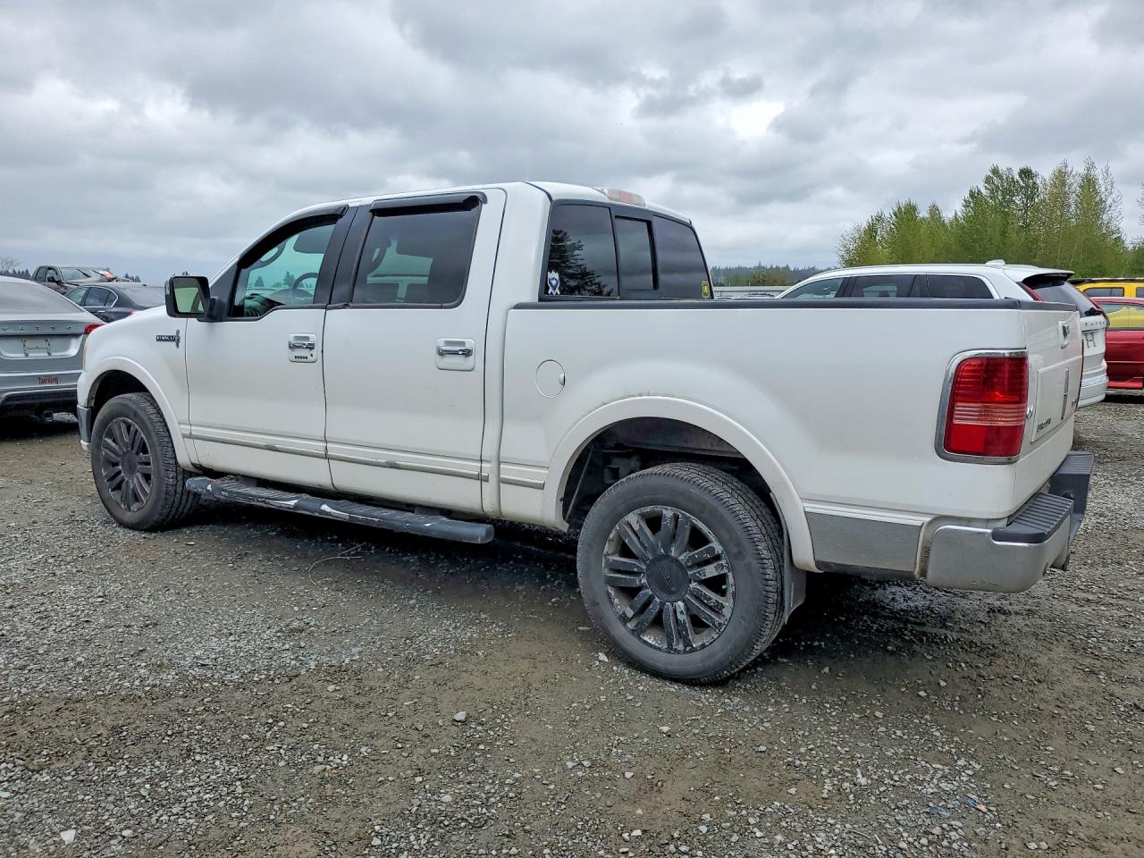 2007 LINCOLN Mark lt VIN 5LTPW18517FJ01619 photo 2