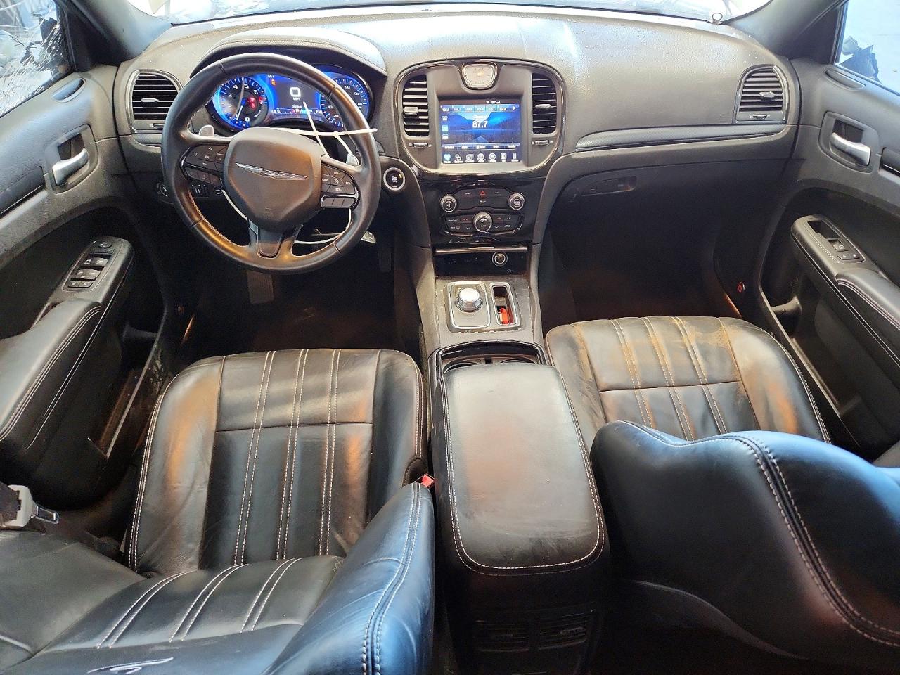 2016 Chrysler 300 VIN 2C3CCAGG6GH183007 photo 8