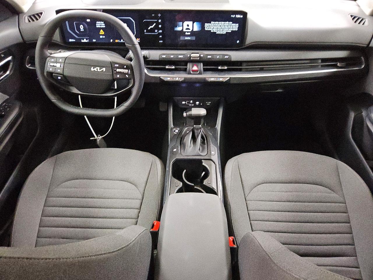 2025 Kia All other VIN 3KPFU4DE3SE242125 photo 8
