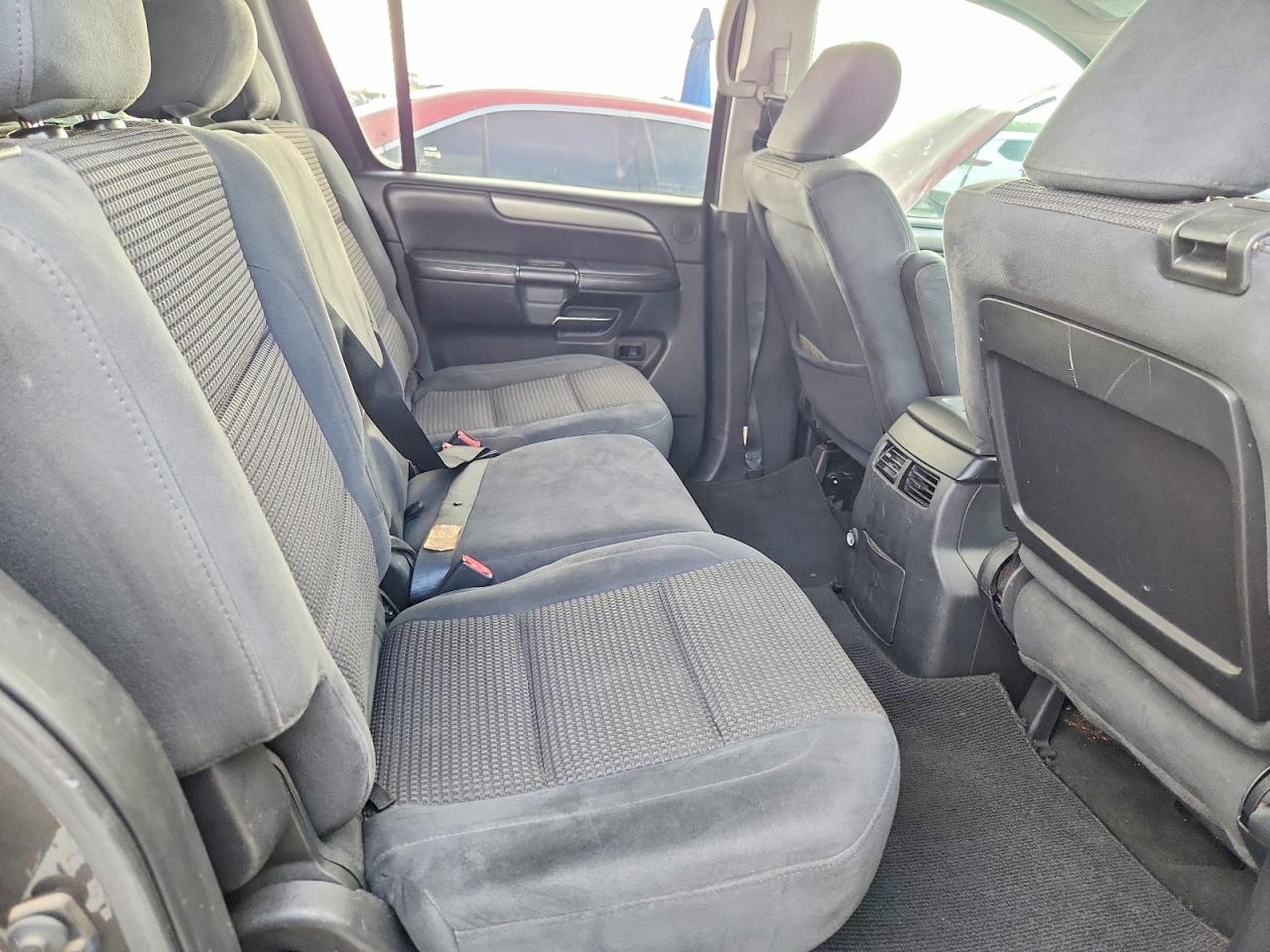 2010 Nissan Armada VIN 5N1BA0ND3AN608774 photo 11