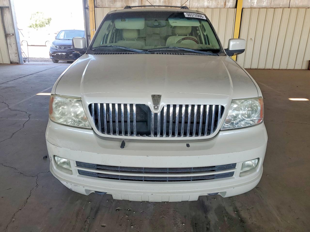 2005 LINCOLN Navigator VIN 5LMFU28505LJ04884 photo 5
