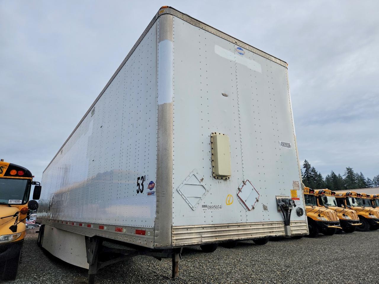 2015 UTILITY All models VIN 1UYVS2537FP089534 photo 1