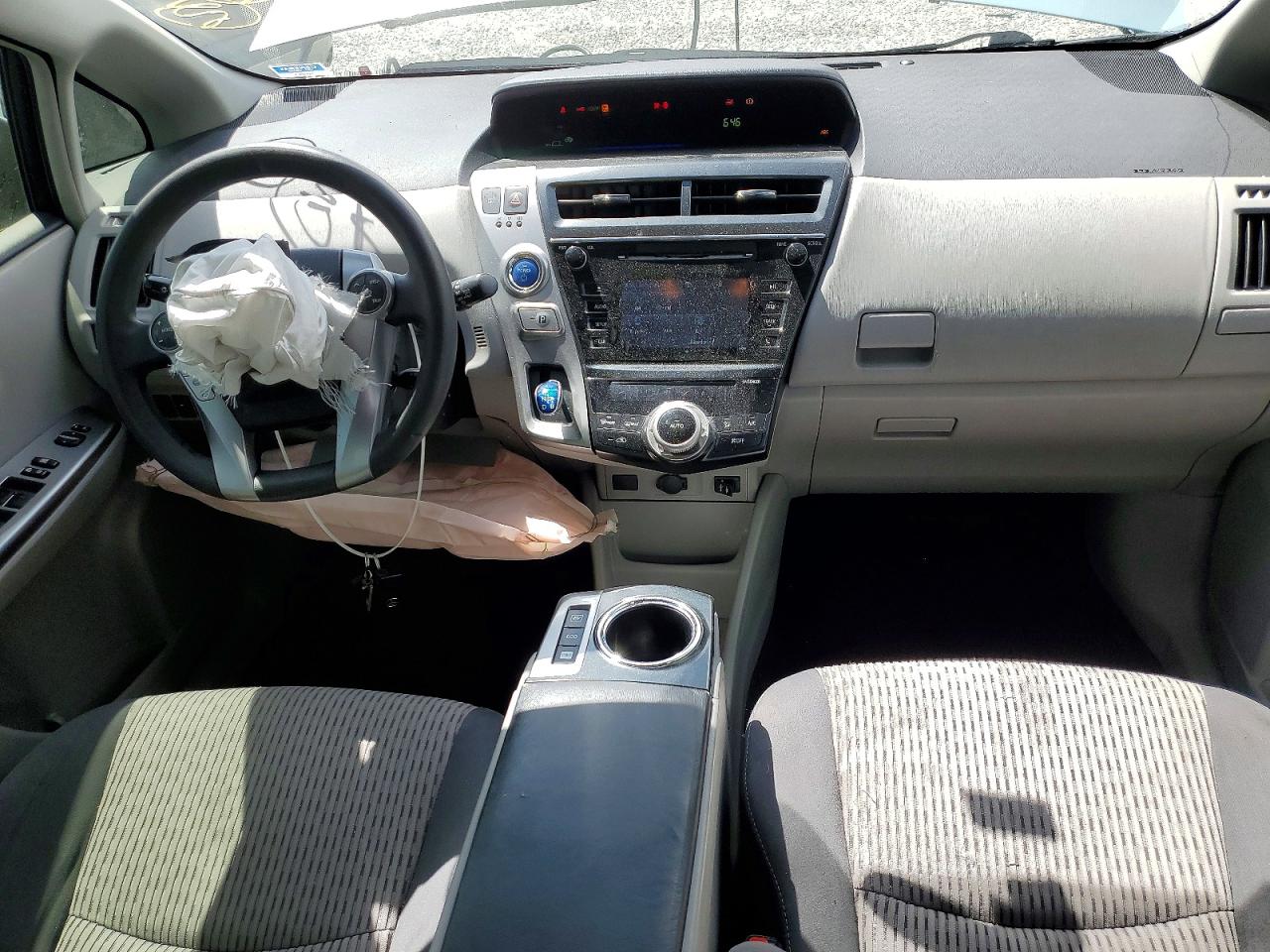 2016 TOYOTA Prius v tw VIN JTDZN3EU8GJ054706 photo 8