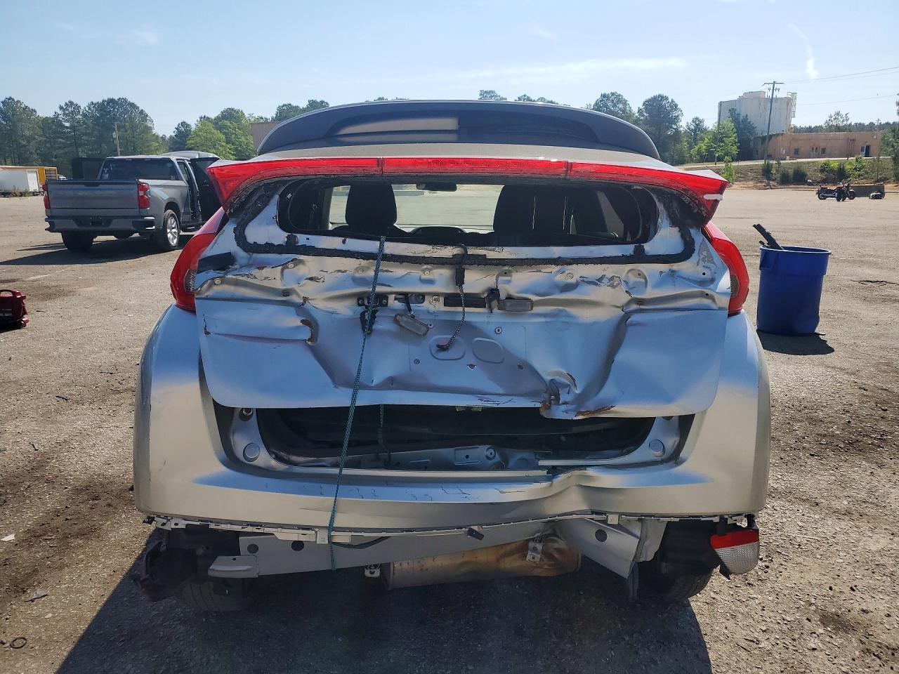 2018 Mitsubishi ECLIPSE VIN JA4AT3AA2JZ068151 photo 6