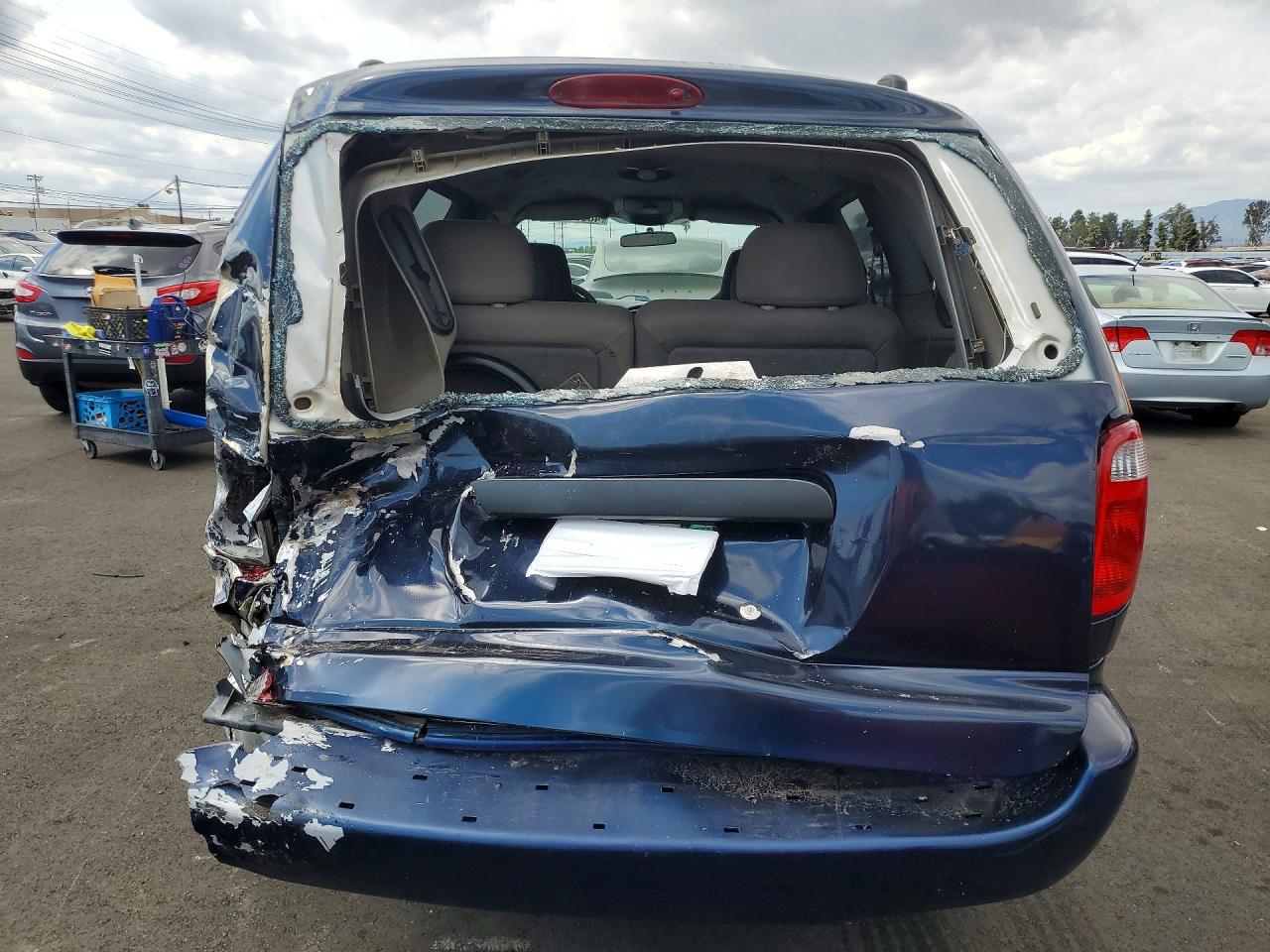 2005 DODGE Caravan VIN 1D4GP24R95B169303 photo 6