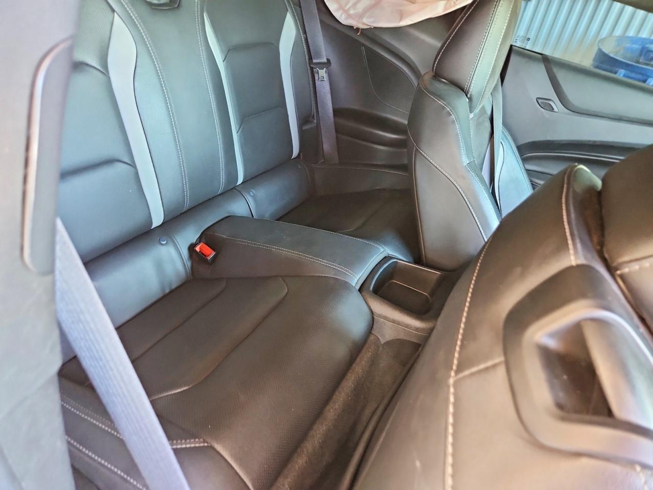 2018 Chevrolet Camaro VIN 1G1FE1R70J0158561 photo 10