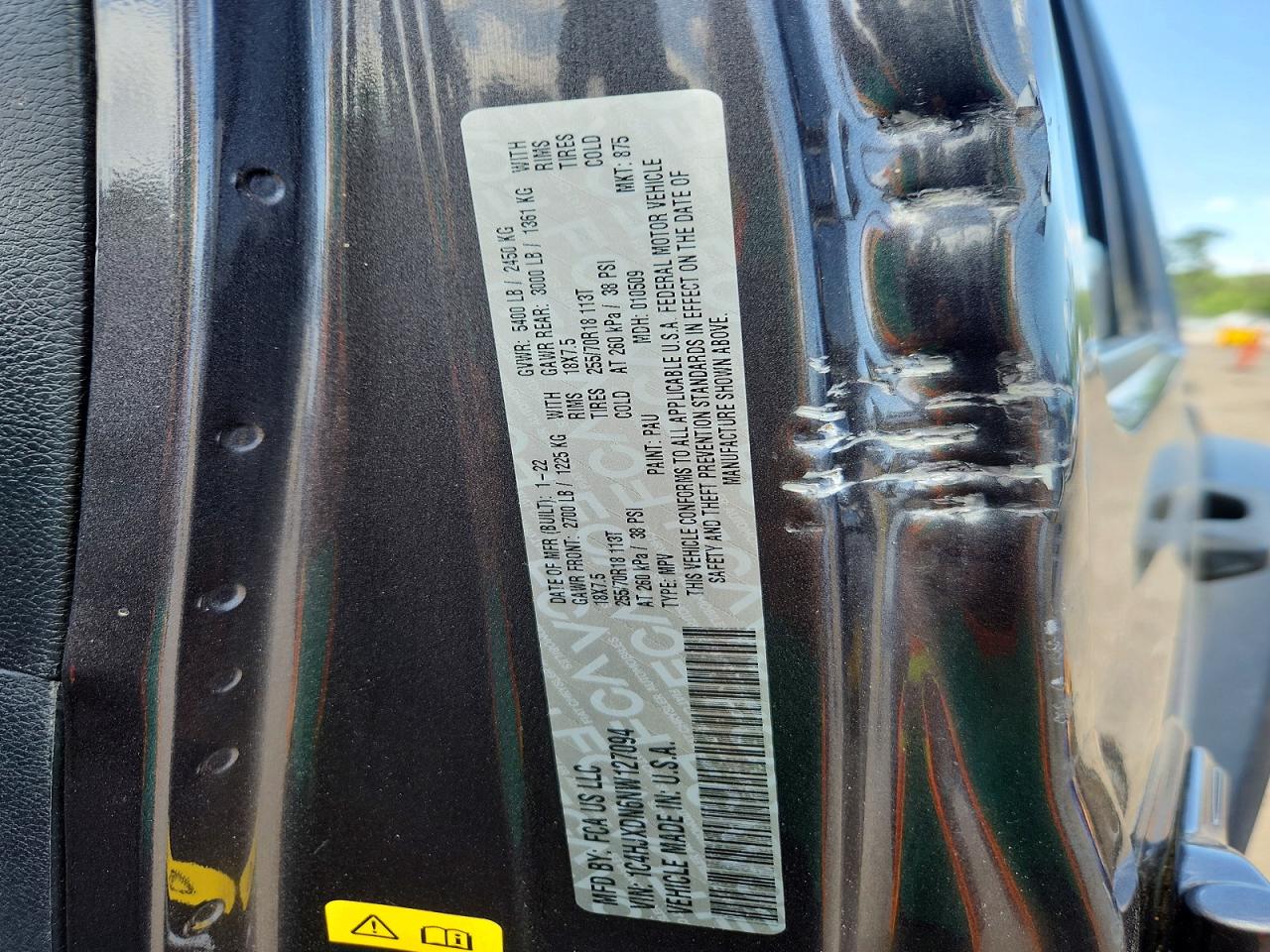 2022 JEEP Wrangler / VIN 1C4HJXDN6NW127094 photo 12
