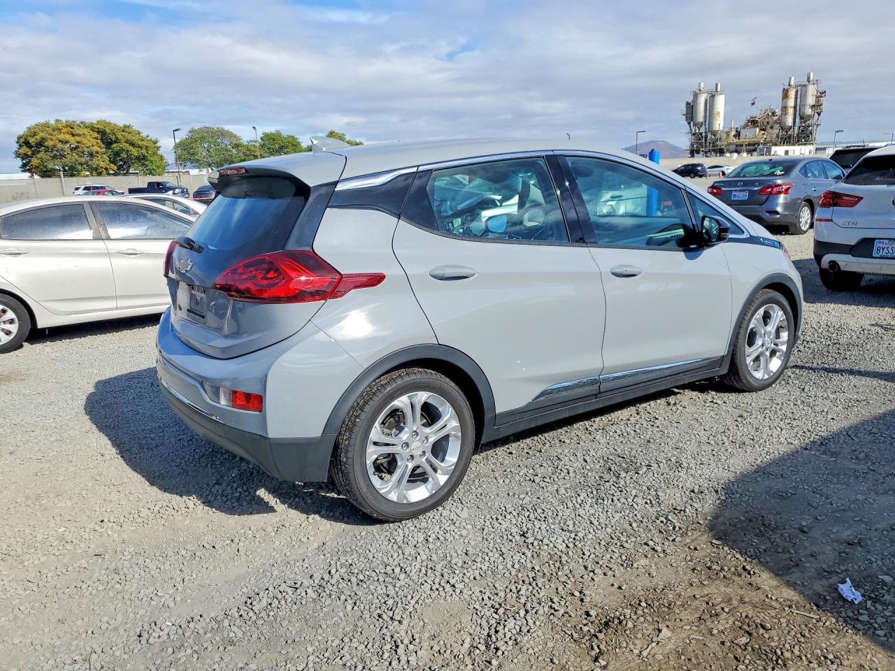 2021 Chevrolet Bolt VIN 1G1FY6S02M4105407 photo 3