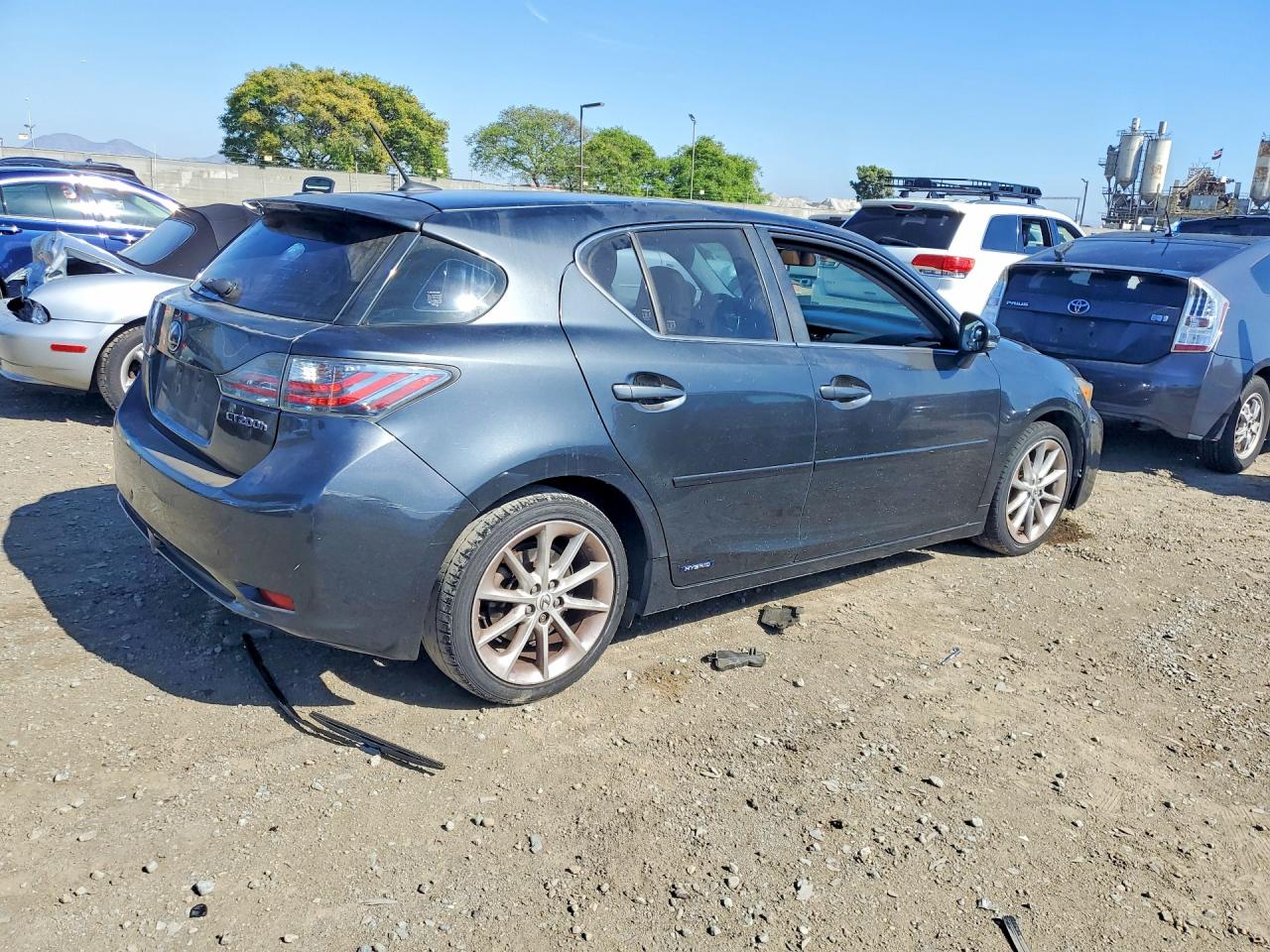 2011 LEXUS Ct 200 VIN JTHKD5BH2B2010211 photo 3