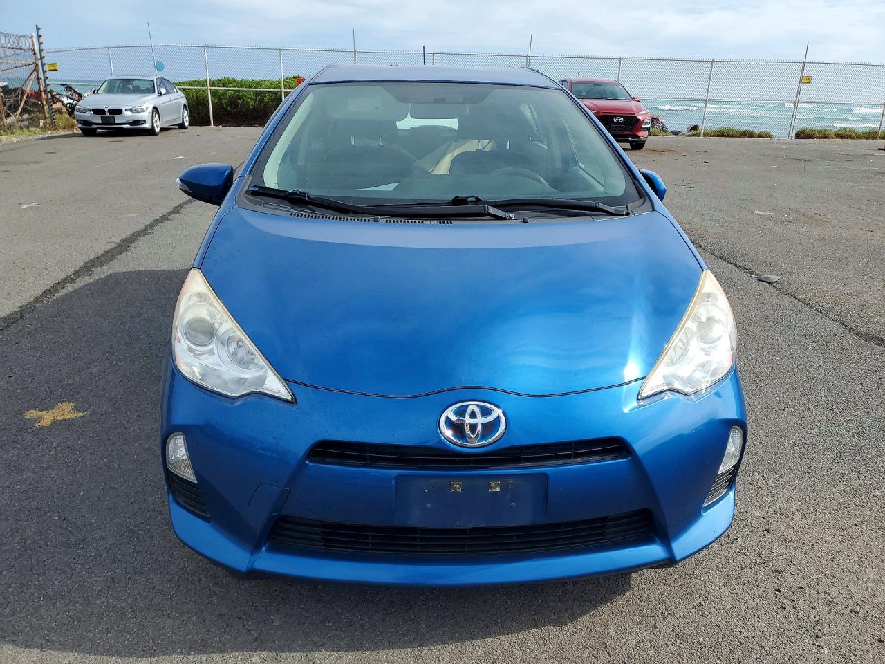 2012 Toyota Prius c th VIN JTDKDTB30C1515343 photo 5