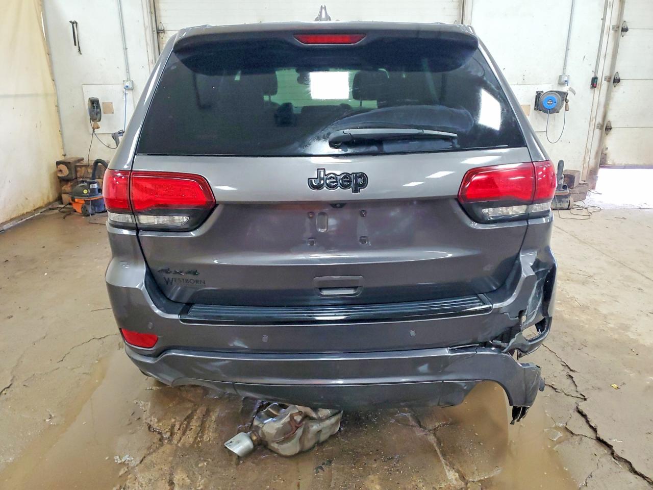 2018 Cherokee VIN 1C4RJFAG4JC155279 photo 6