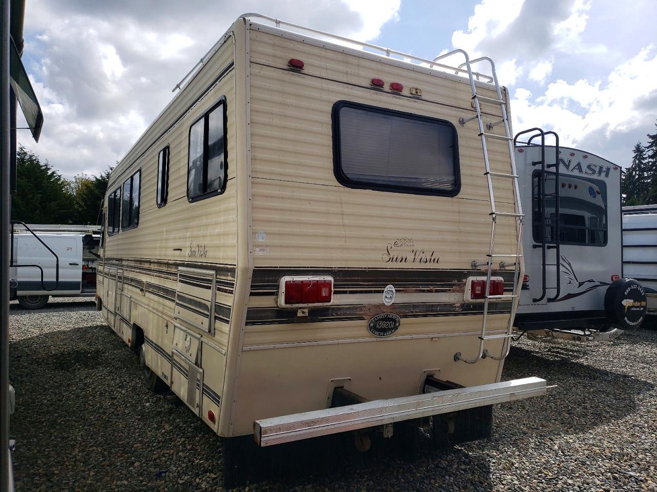 1987 GSCI Motorhome VIN 1GDKP37W8H3505449 photo 3
