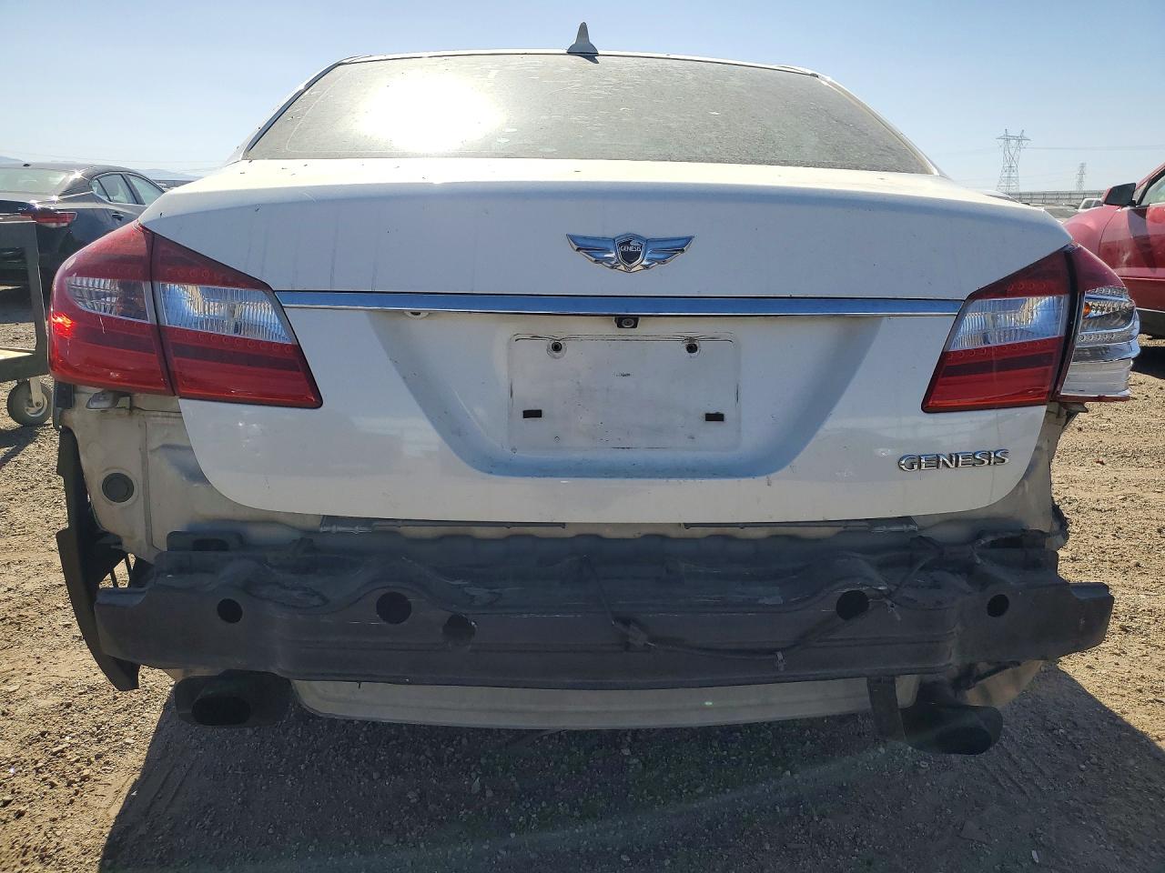 2012 Hyundai Genesis VIN KMHGC4DD3CU151501 photo 6